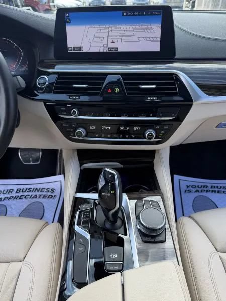 Used 2020 BMW 530i RWD image 30