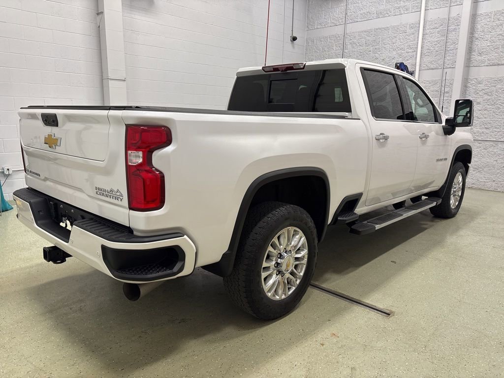 Used 2022 Chevrolet Silverado 3500 High Country w/ Z71 Off-Road Package AWD/4WD image 4