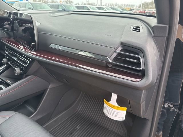 Used 2025 Chevrolet Traverse Z71 w/ Enhanced Driving Package image 61