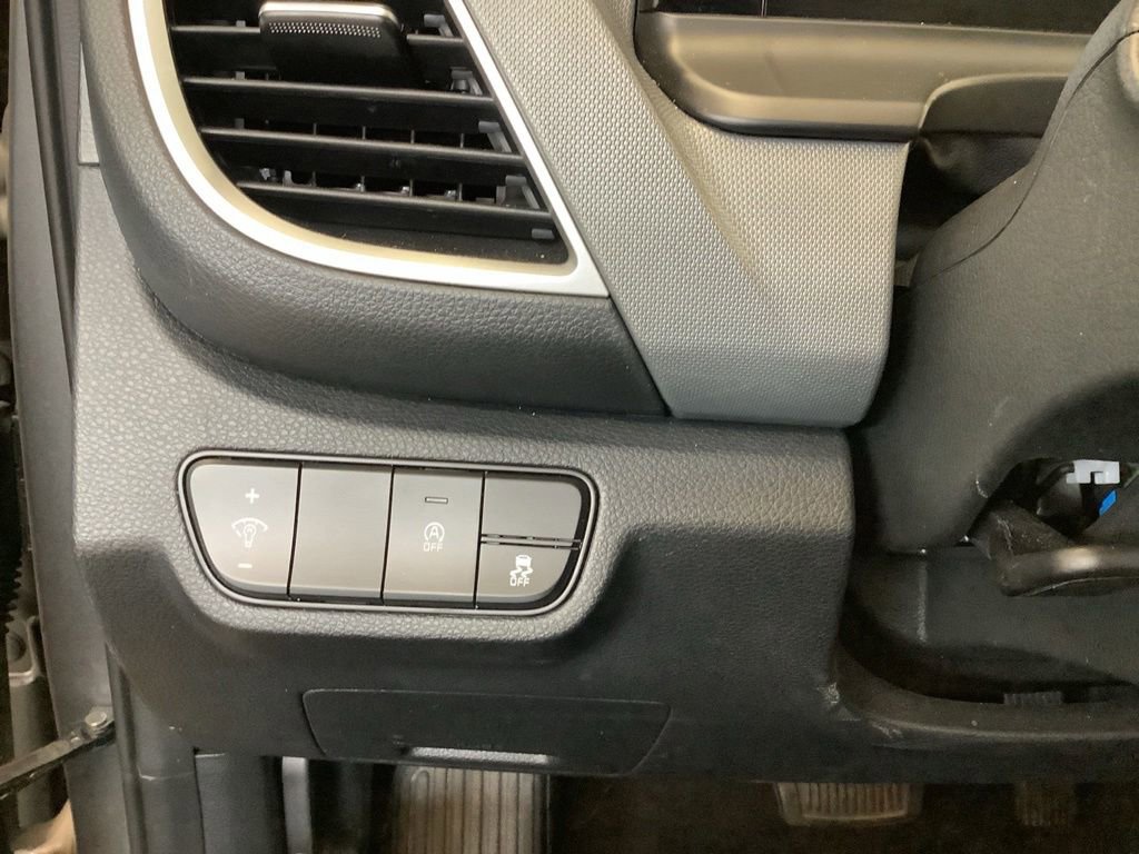 Certified 2025 Kia Seltos LX AWD/4WD image 21