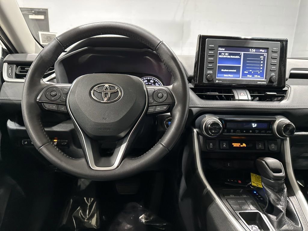 Certified 2022 Toyota RAV4 XLE w/ Convenience Package image 8