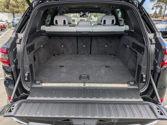 Certified 2023 BMW X5 xDrive45e w/ Climate Comfort Package image 6
