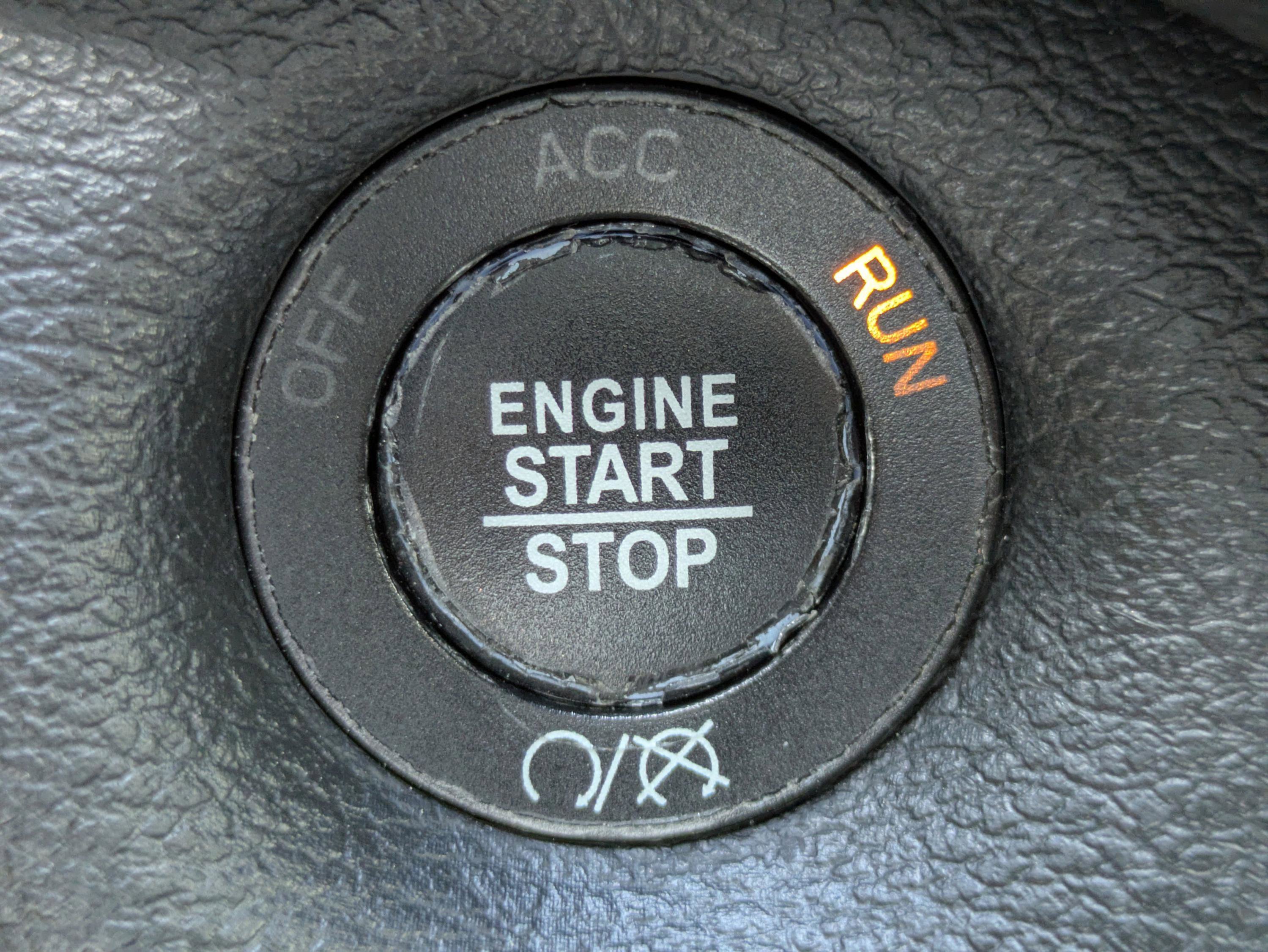 Used 2019 Jeep Cherokee Latitude Plus w/ Comfort/Convenience Group image 13