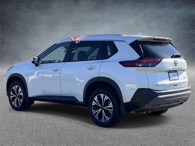 Used 2023 Nissan Rogue SV w/ SV Premium B Package image 4