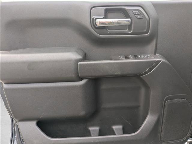 Used 2020 Chevrolet Silverado 1500 Custom w/ Custom Value Package image 9