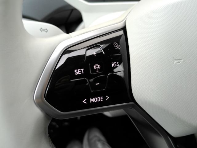 Used 2021 Volkswagen ID.4 1st Edition RWD image 38