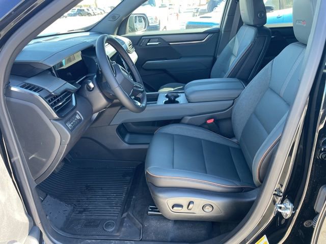 Used 2025 GMC Acadia AT4 w/ LPO, Floor Liner Package image 4