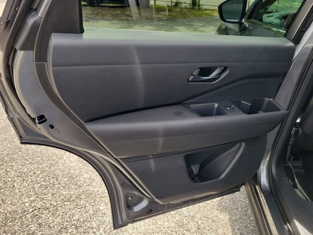Used 2025 Nissan Pathfinder S AWD/4WD image 29