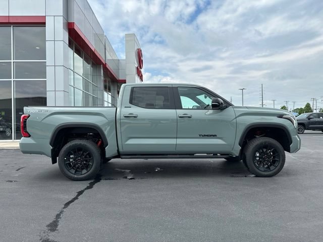New 2026 Toyota Tundra Limited AWD/4WD image 8