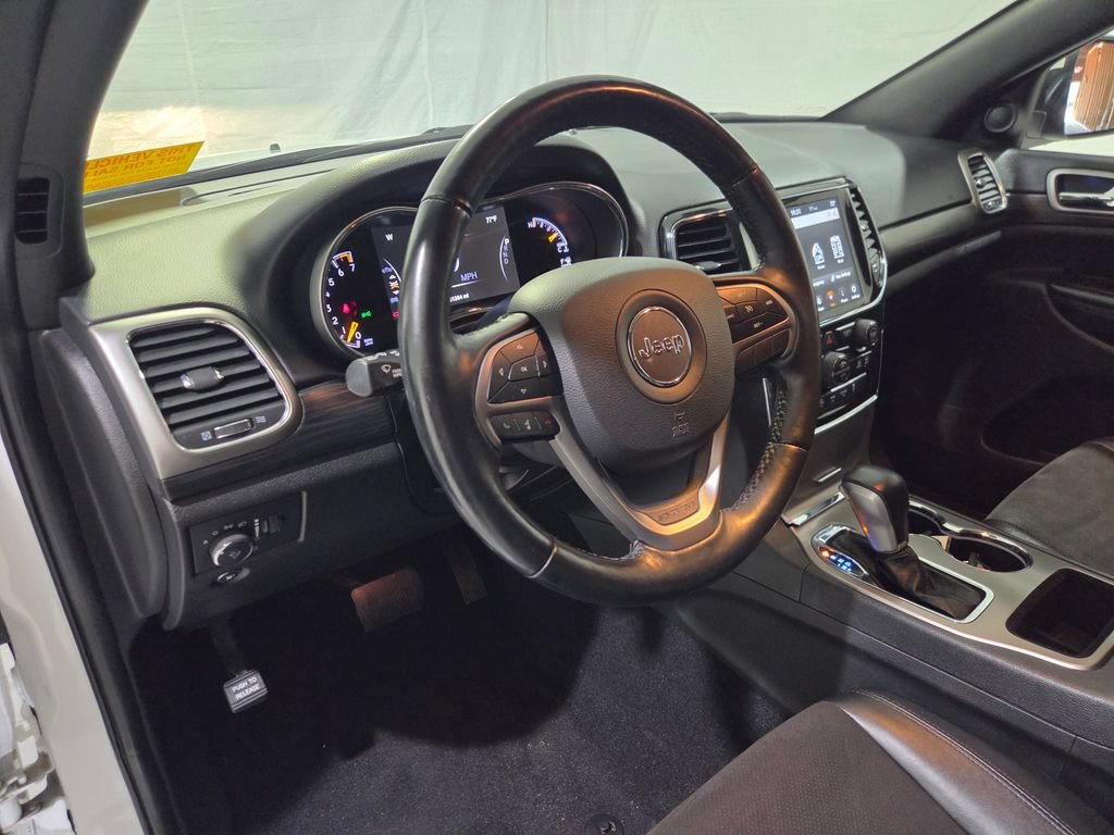 Certified 2021 Jeep Grand Cherokee Laredo X AWD/4WD image 5