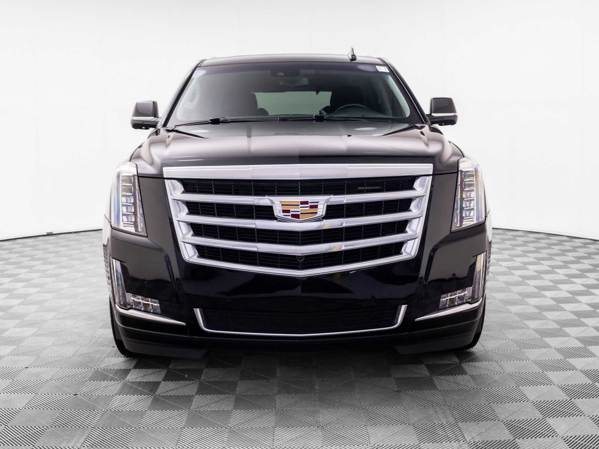 Used 2019 Cadillac Escalade Luxury AWD/4WD image 8