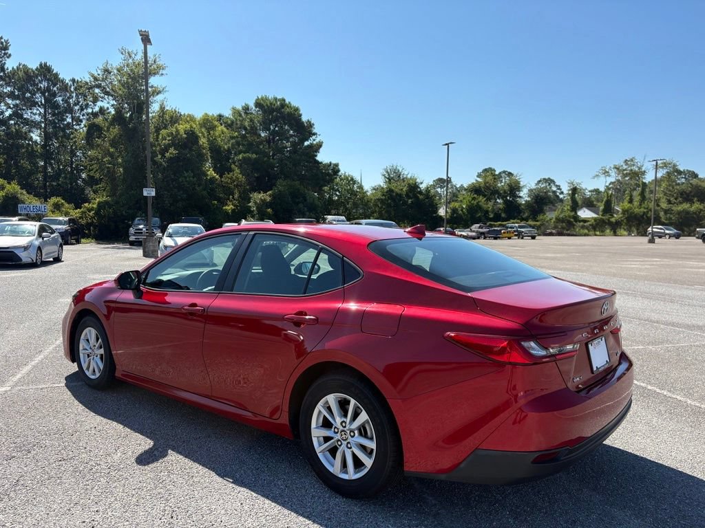 Used 2025 Toyota Camry LE FWD image 3
