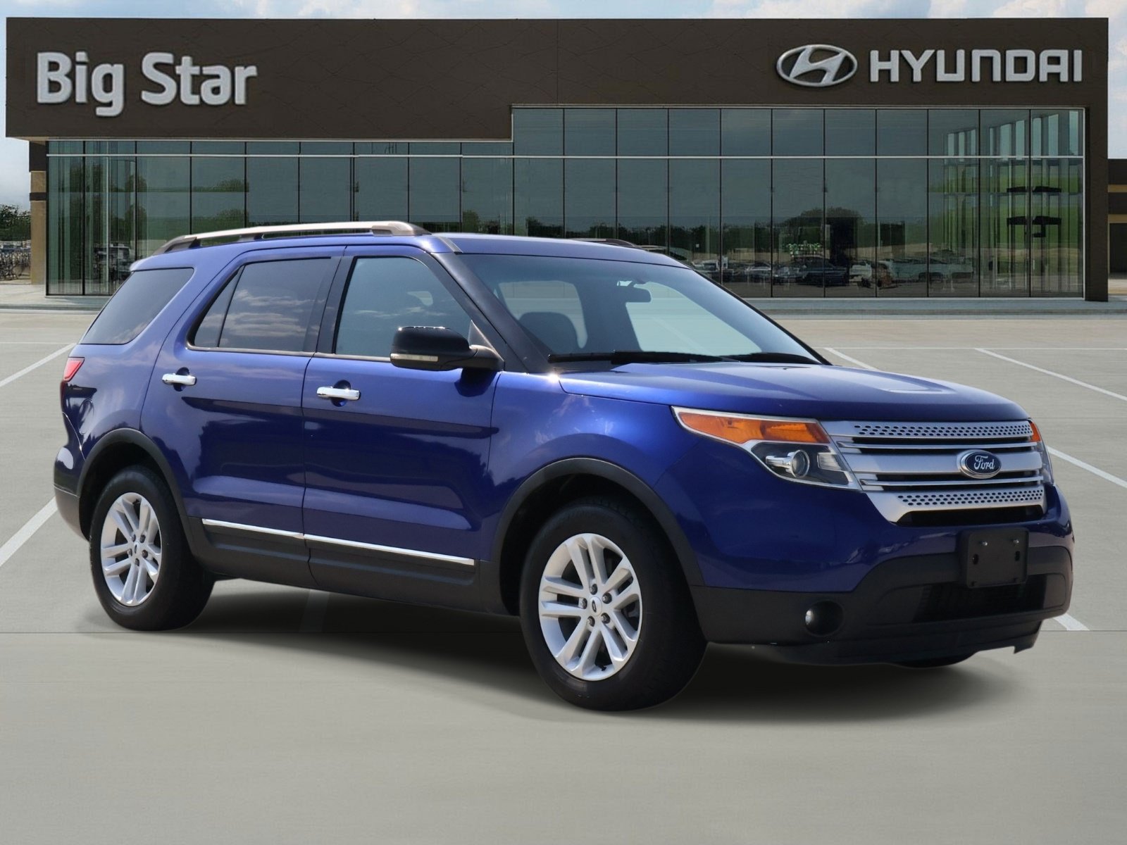 Used 2013 Ford Explorer XLT FWD image 6