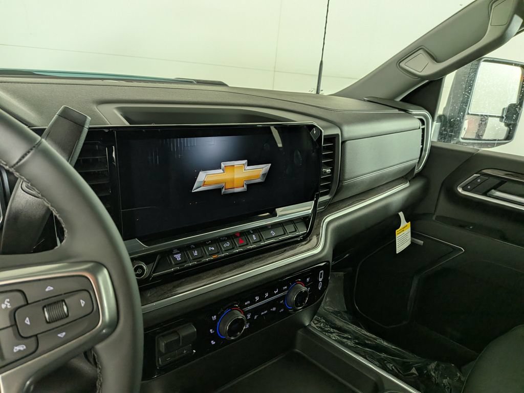 New 2026 Chevrolet Silverado 2500 LTZ w/ LTZ Plus Package AWD/4WD image 21