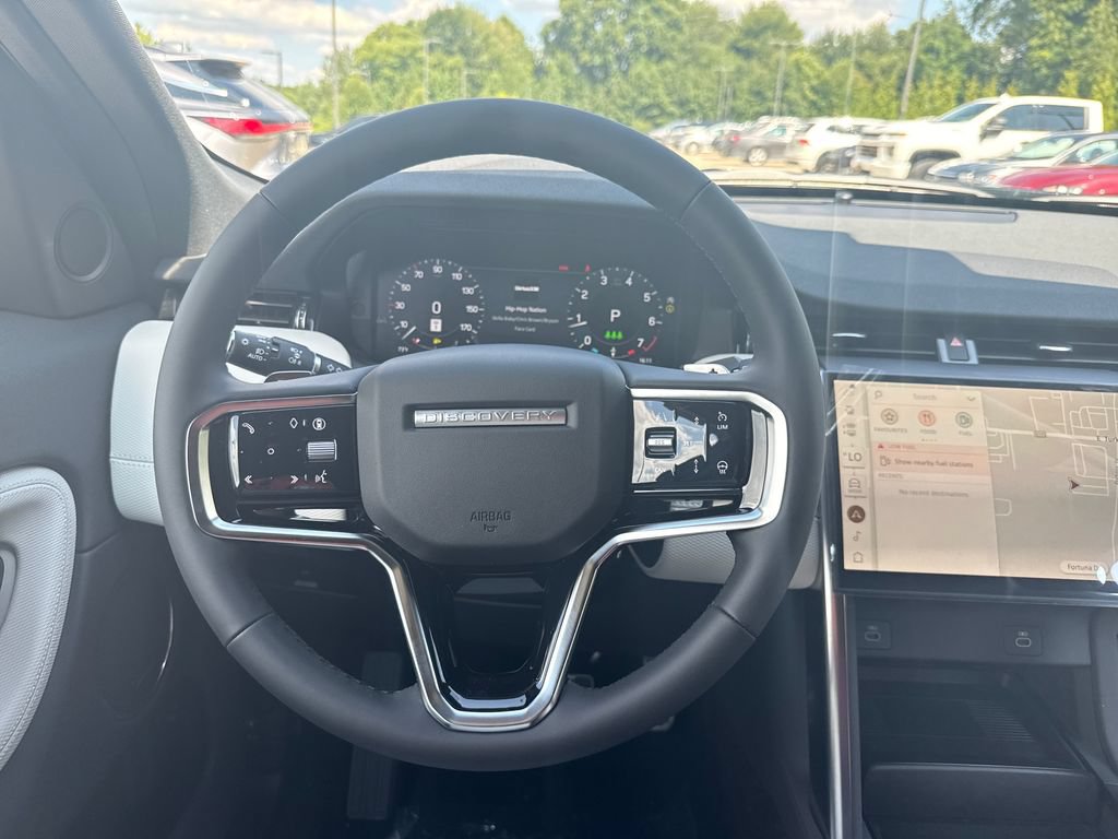New 2026 Land Rover Discovery Sport Landmark AWD/4WD image 18