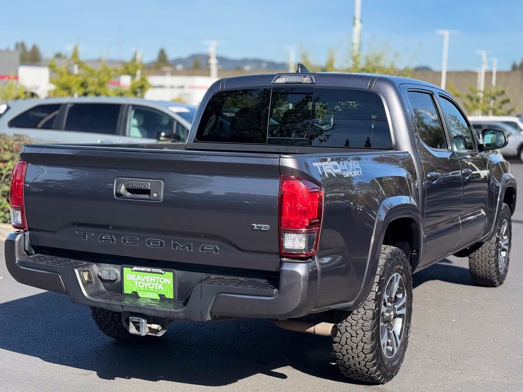 Used 2019 Toyota Tacoma TRD Sport AWD/4WD image 5