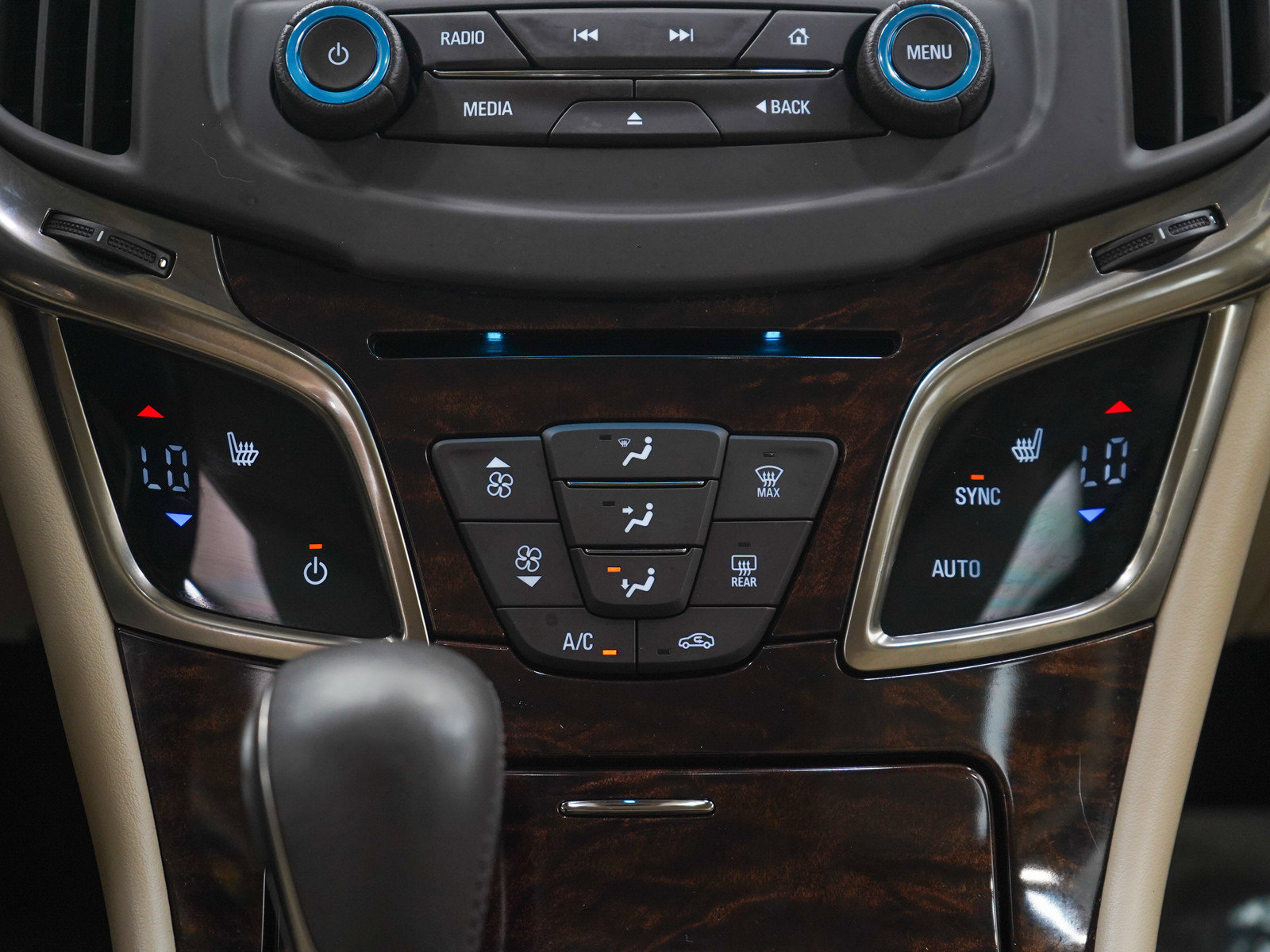 Used 2014 Buick LaCrosse Leather FWD image 17