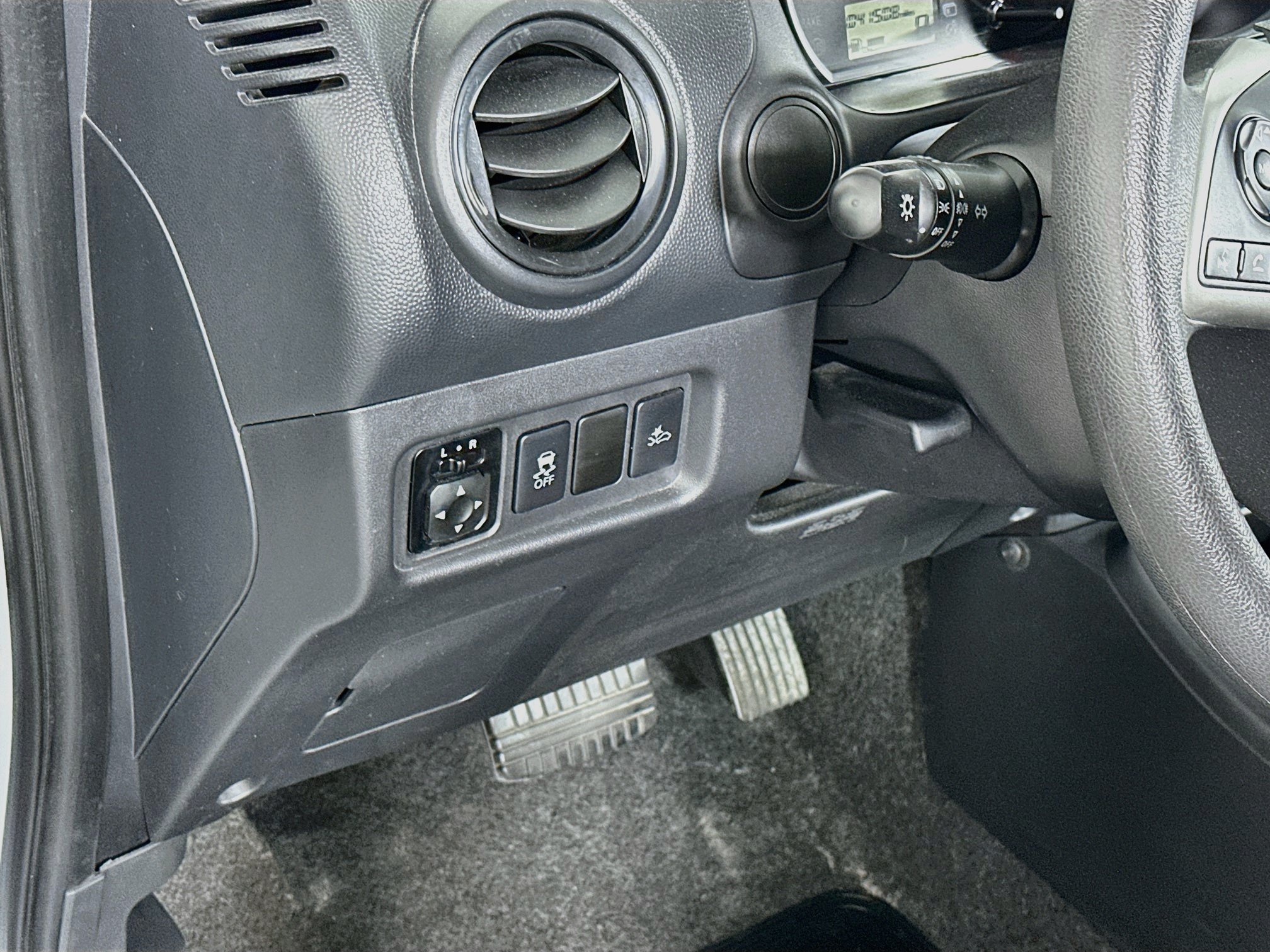 Used 2024 Mitsubishi Mirage ES FWD image 16
