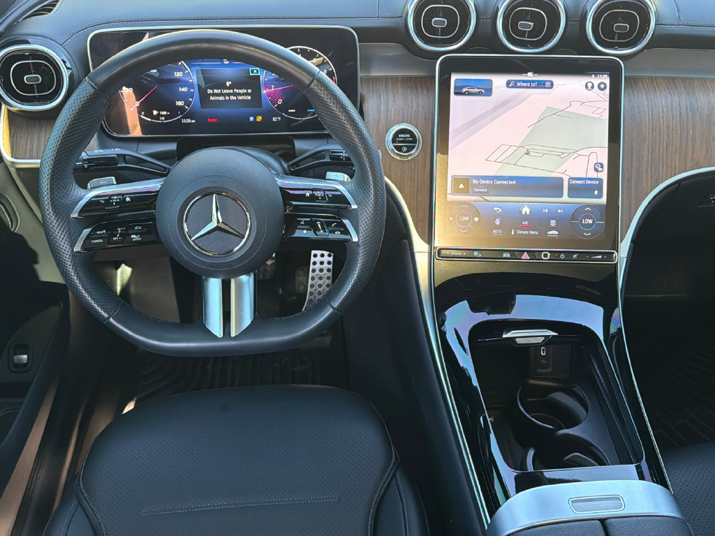 Used 2024 Mercedes-Benz GLC 300 4MATIC image 23