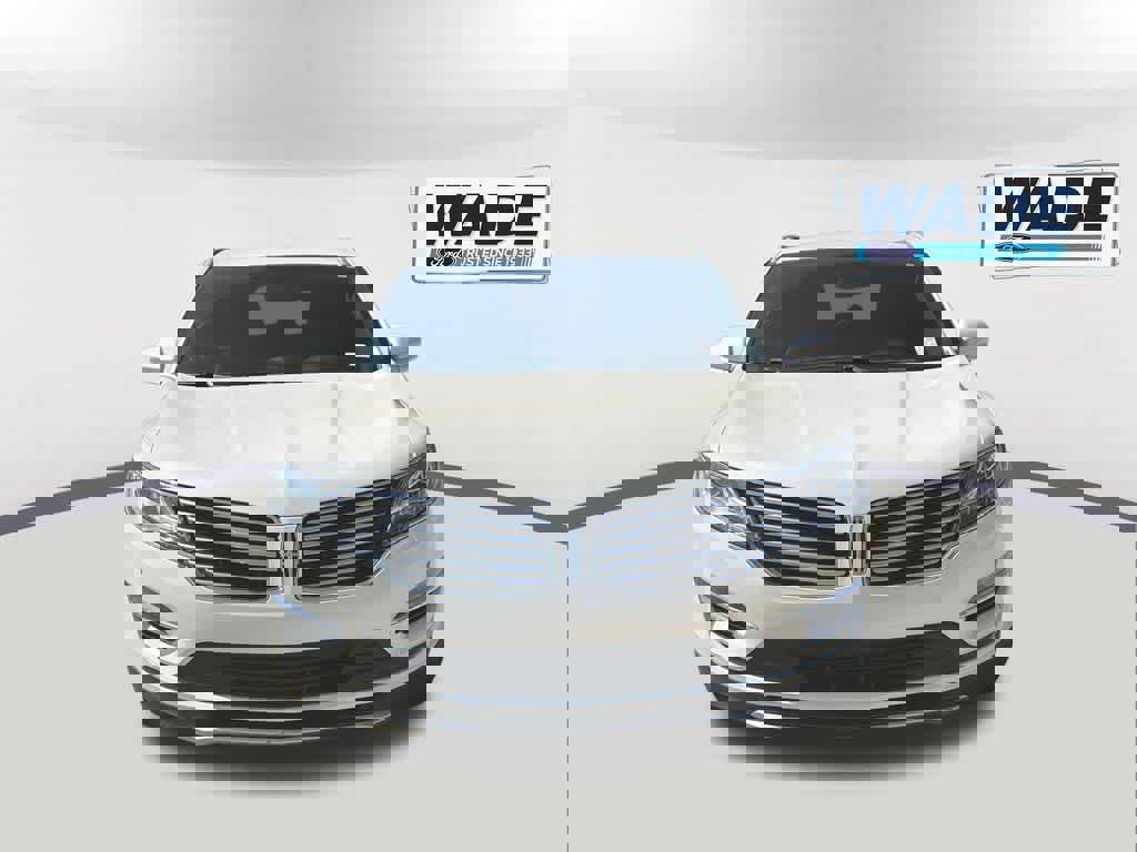 Used 2017 Lincoln MKC Premiere image 2