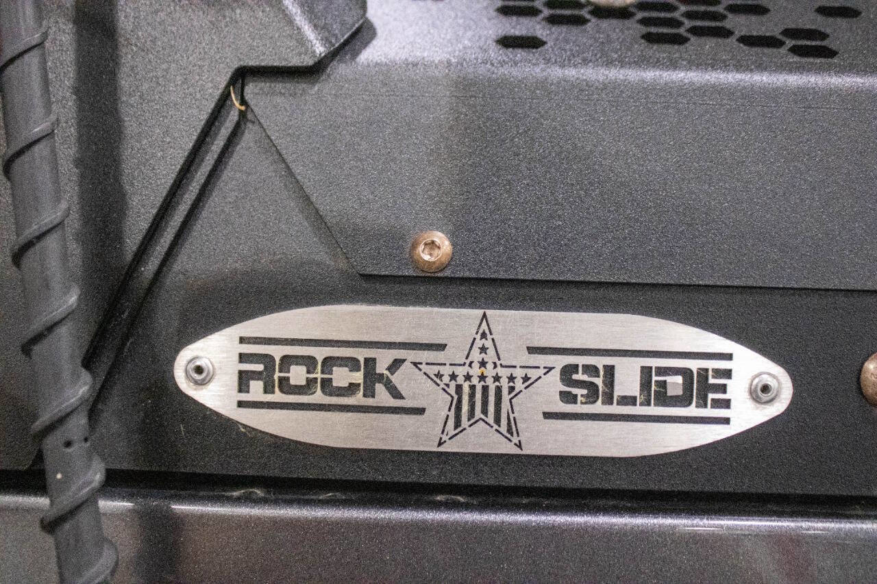 Used 2022 Jeep Gladiator Sport image 23