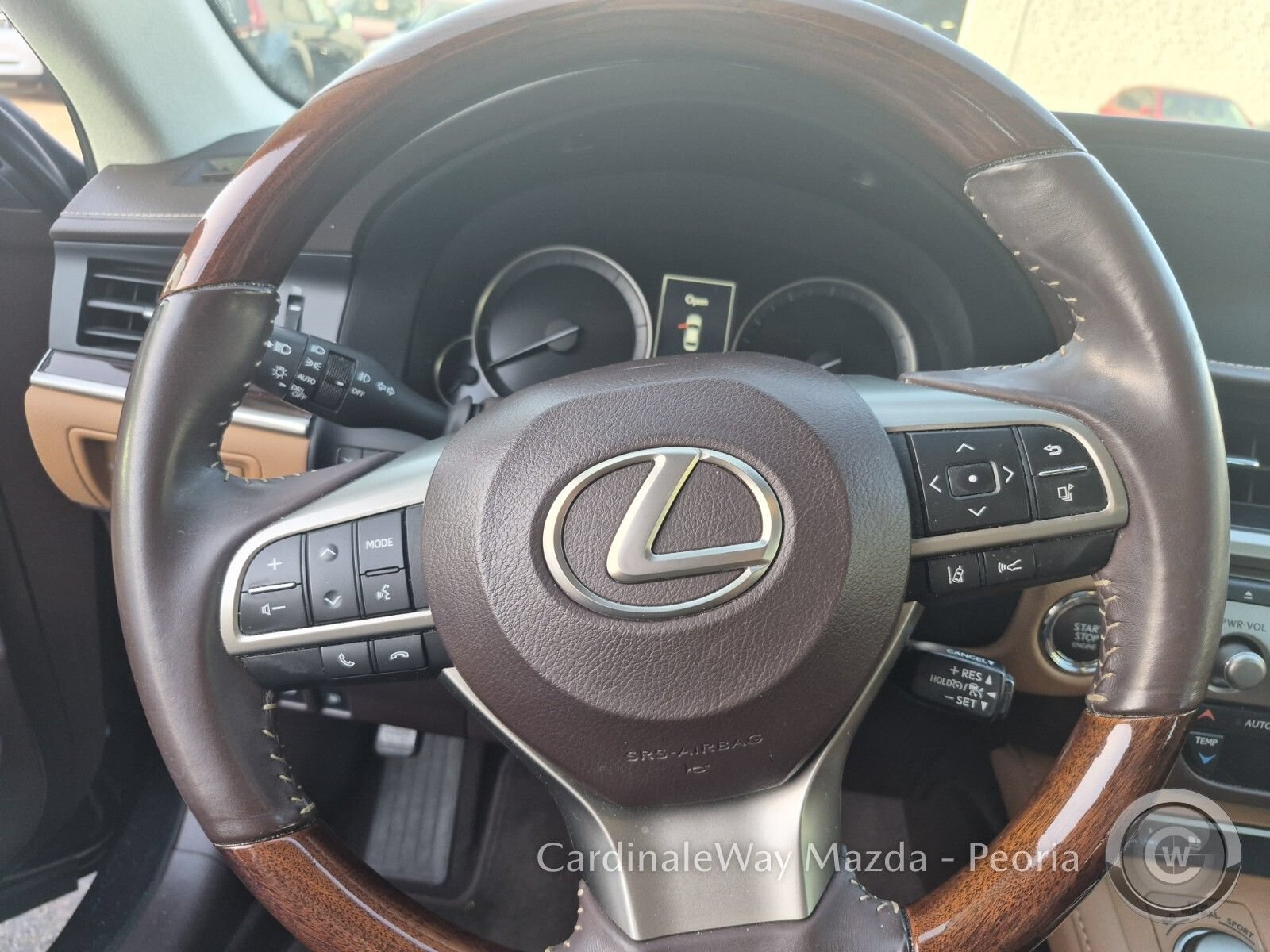 Used 2018 Lexus ES 350 w/ Navigation System Package FWD image 9