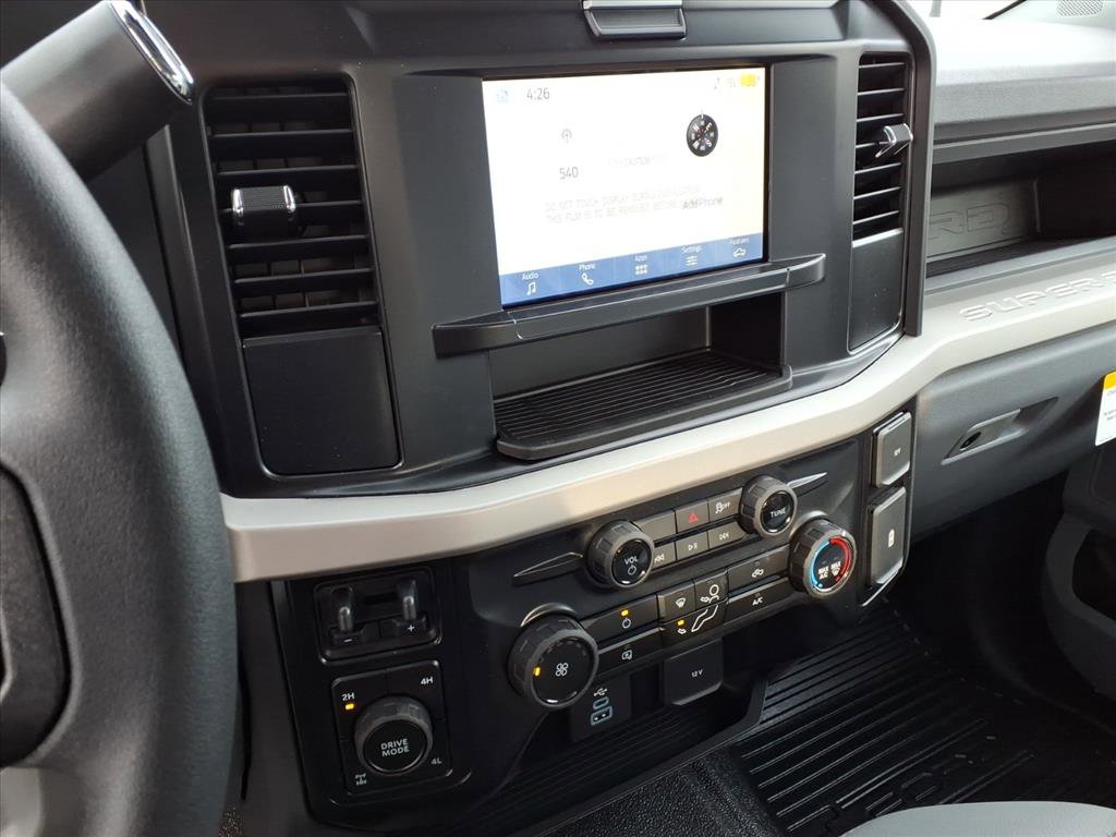 New 2026 Ford F250 XL w/ XL Chrome Package image 15