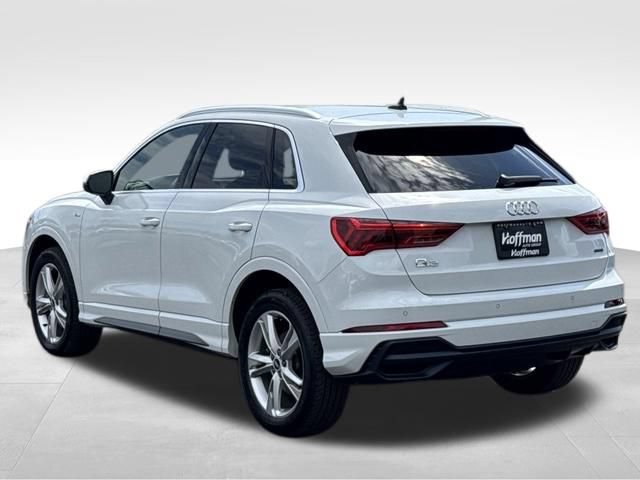 Used 2021 Audi Q3 2.0T Premium w/ Convenience Package AWD/4WD image 5