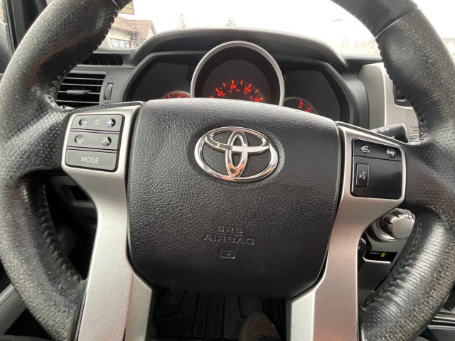 Used 2011 Toyota 4Runner SR5 w/ Premium Pkg w/Leather RWD image 13