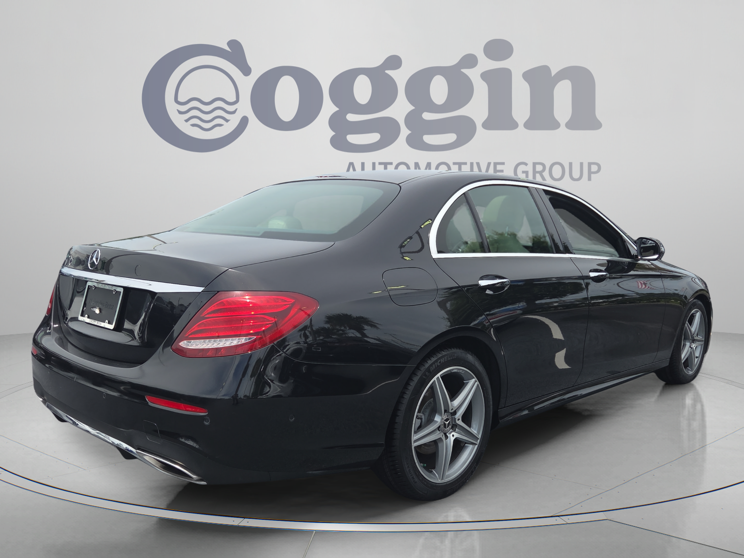 Used 2018 Mercedes-Benz E 300 image 5