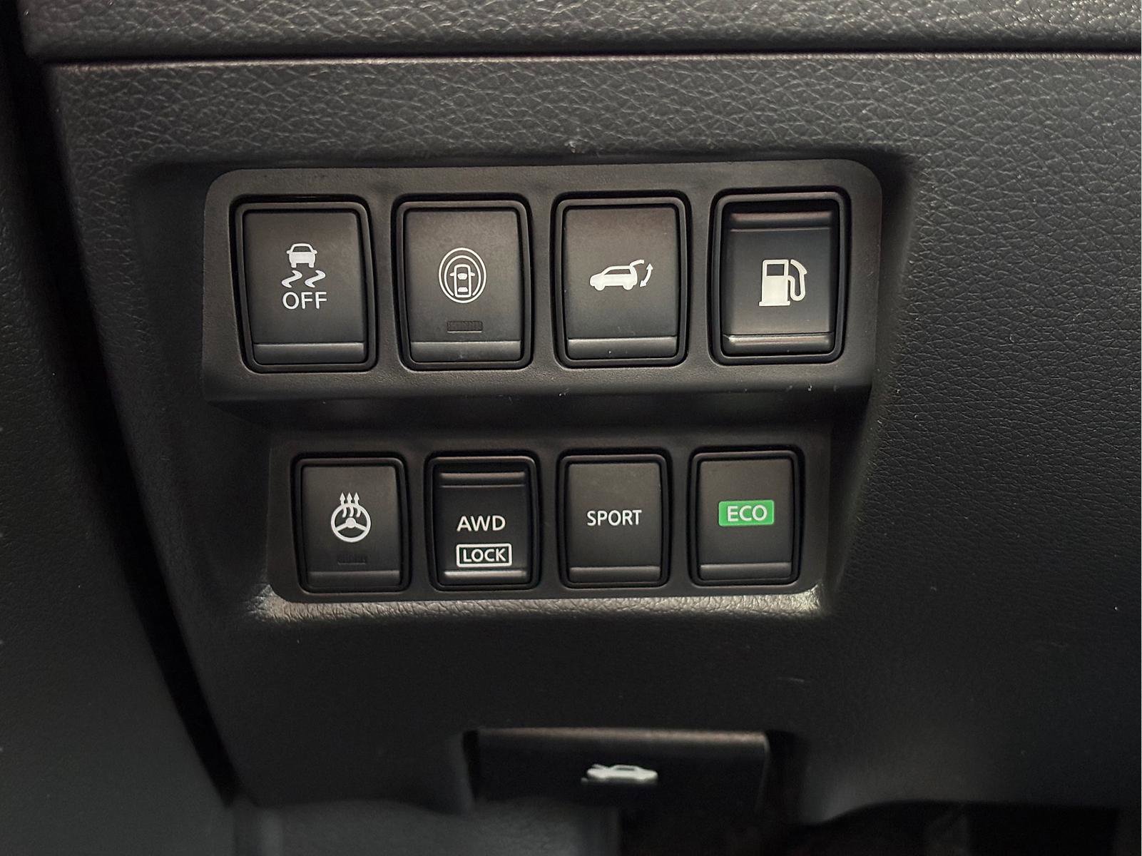 Used 2018 Nissan Rogue SL AWD/4WD image 18