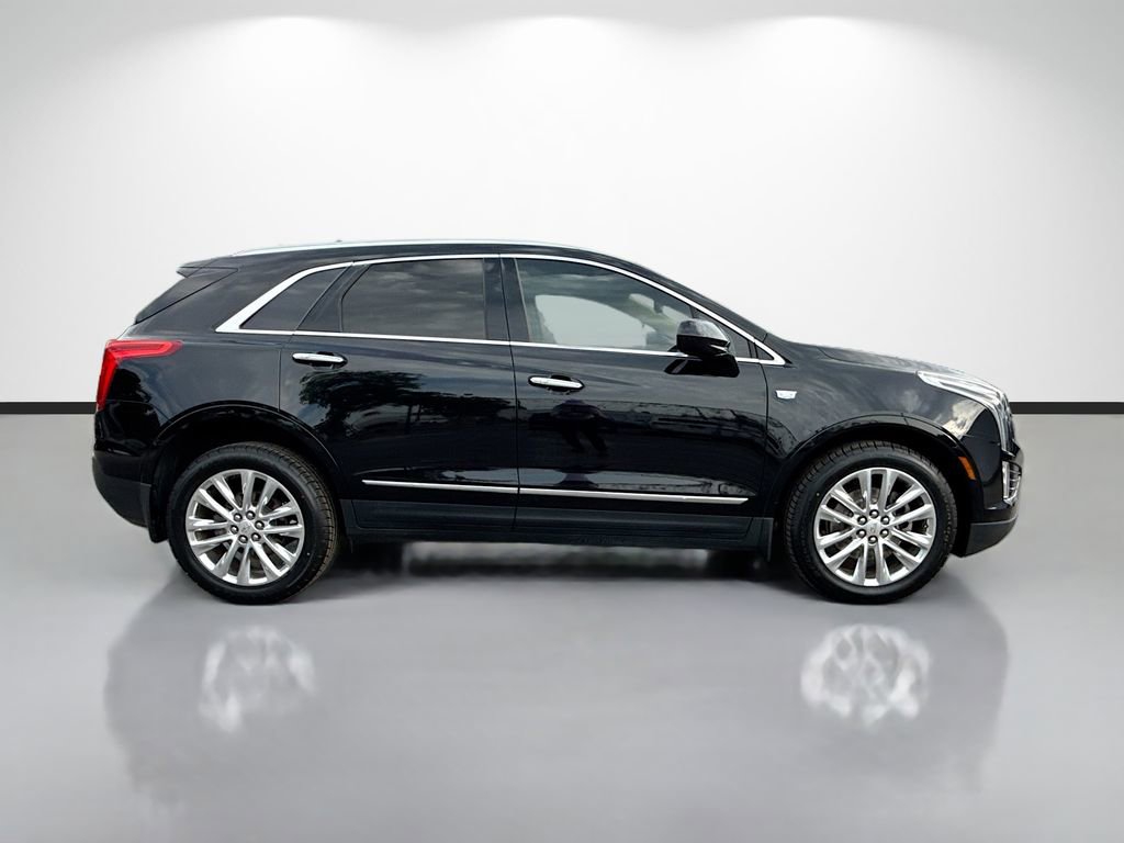Used 2018 Cadillac XT5 Platinum AWD/4WD image 2