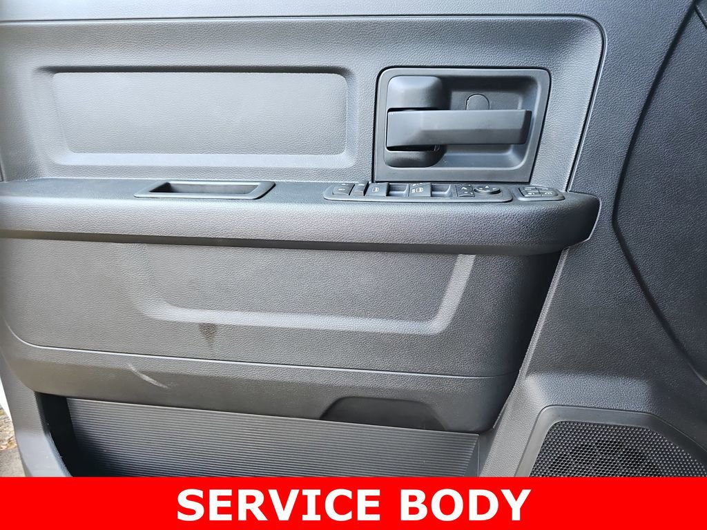 Used 2024 RAM 2500 Tradesman w/ Chrome Appearance Group image 24