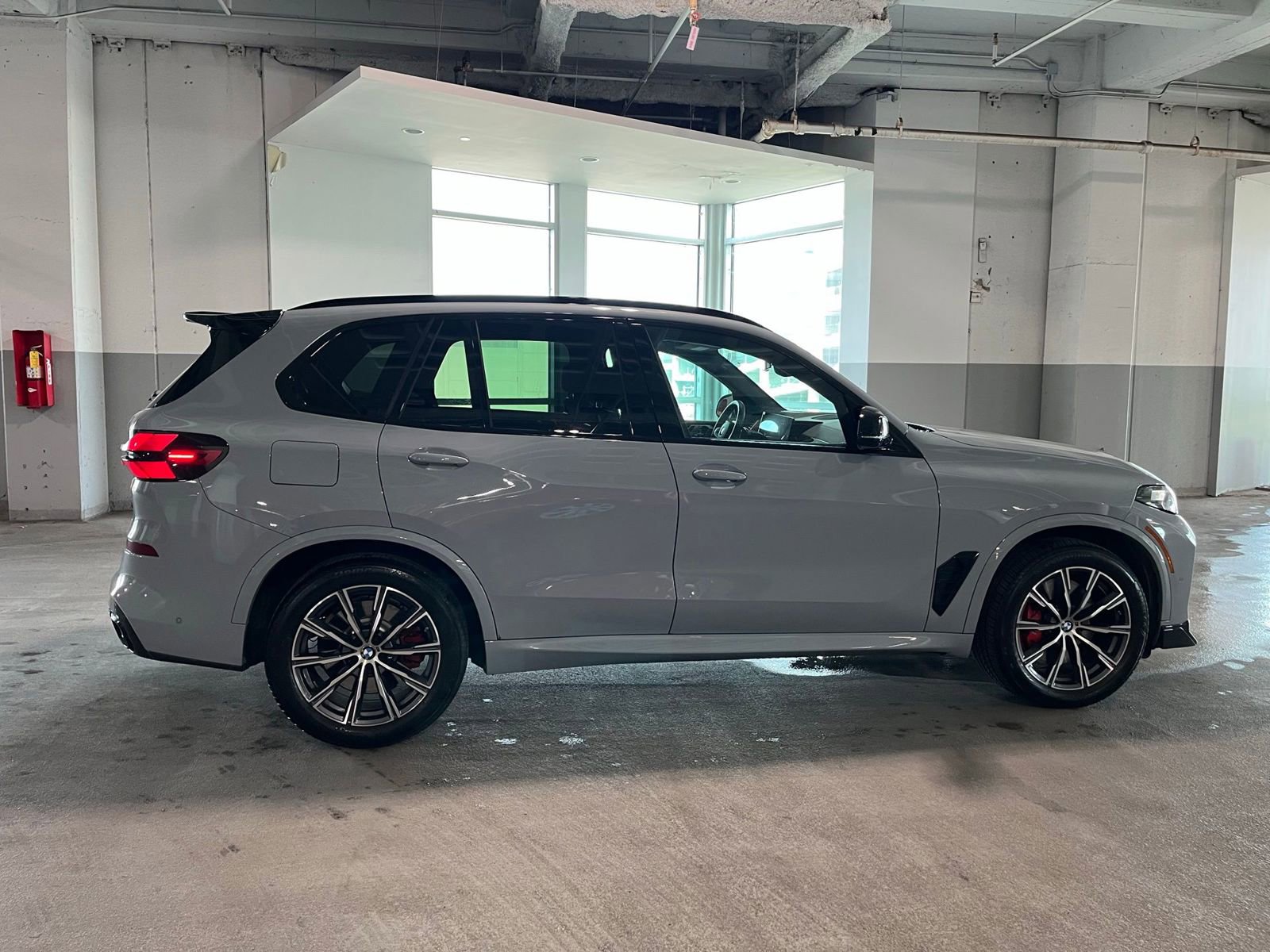 Used 2026 BMW X5 M60i w/ Climate Comfort Package AWD/4WD image 15