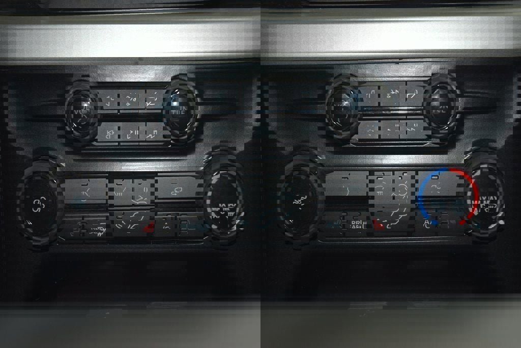 Used 2024 Ford F550 4x4 Crew Cab Super Duty w/ XLT Value Package image 23