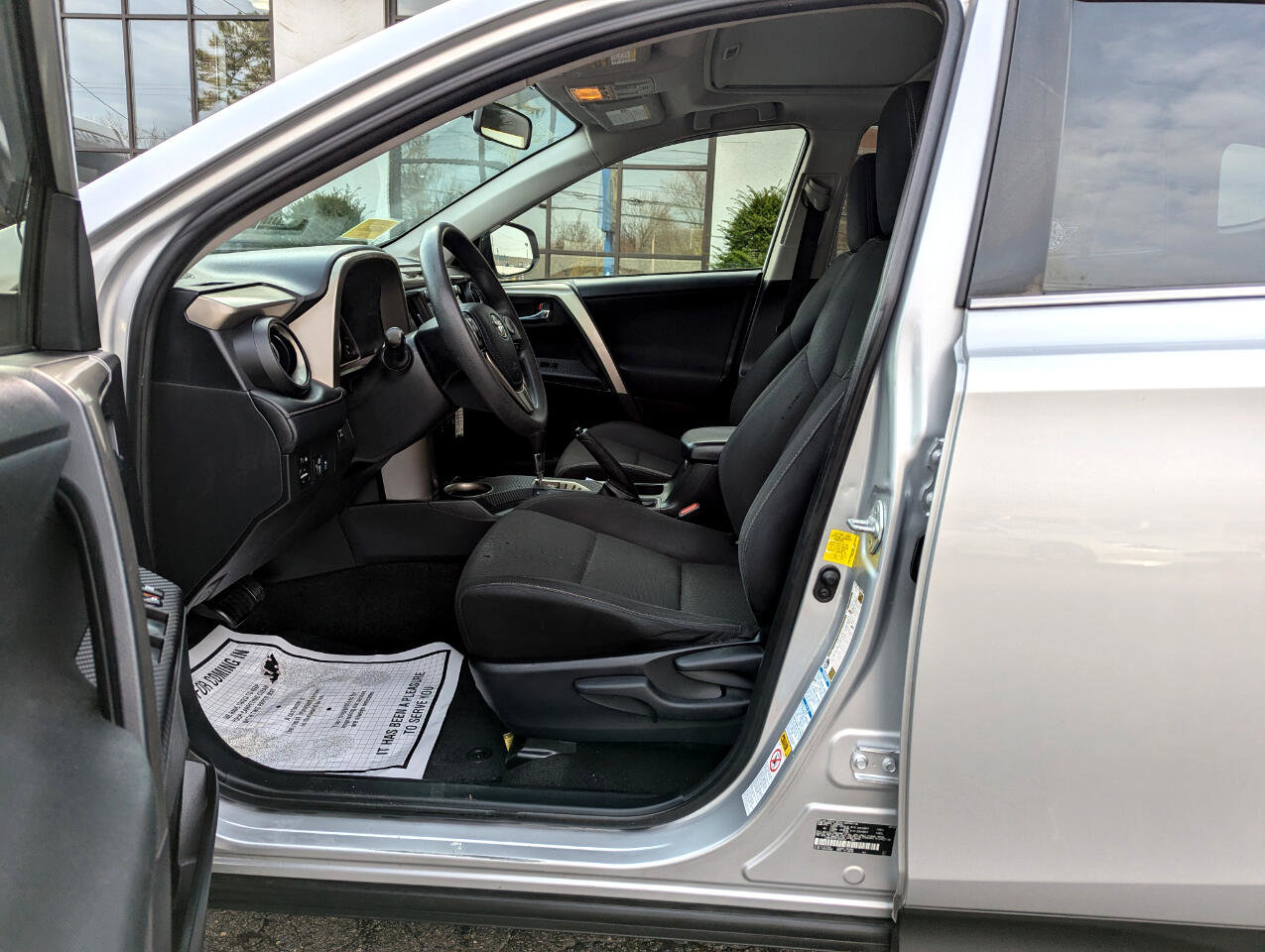 Used 2015 Toyota RAV4 XLE image 12
