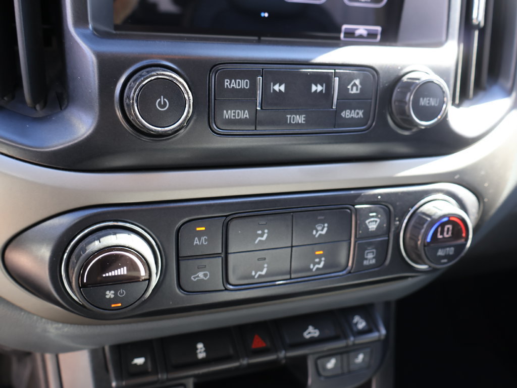 Used 2016 Chevrolet Colorado Z71 AWD/4WD image 21