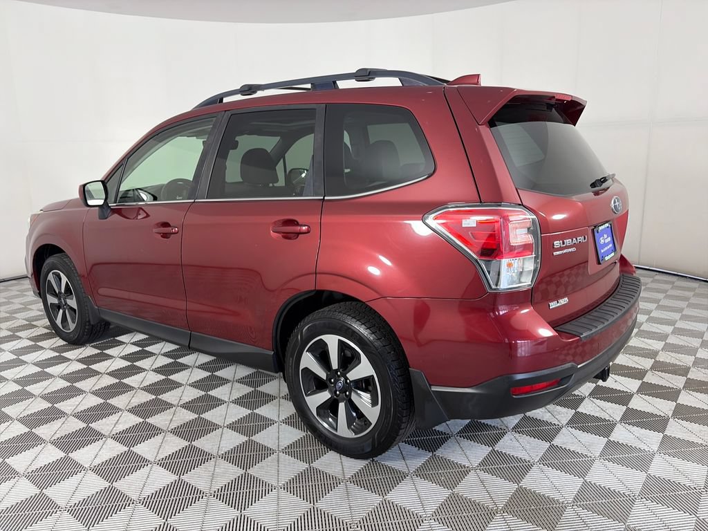 Used 2017 Subaru Forester 2.5i Limited AWD/4WD image 5