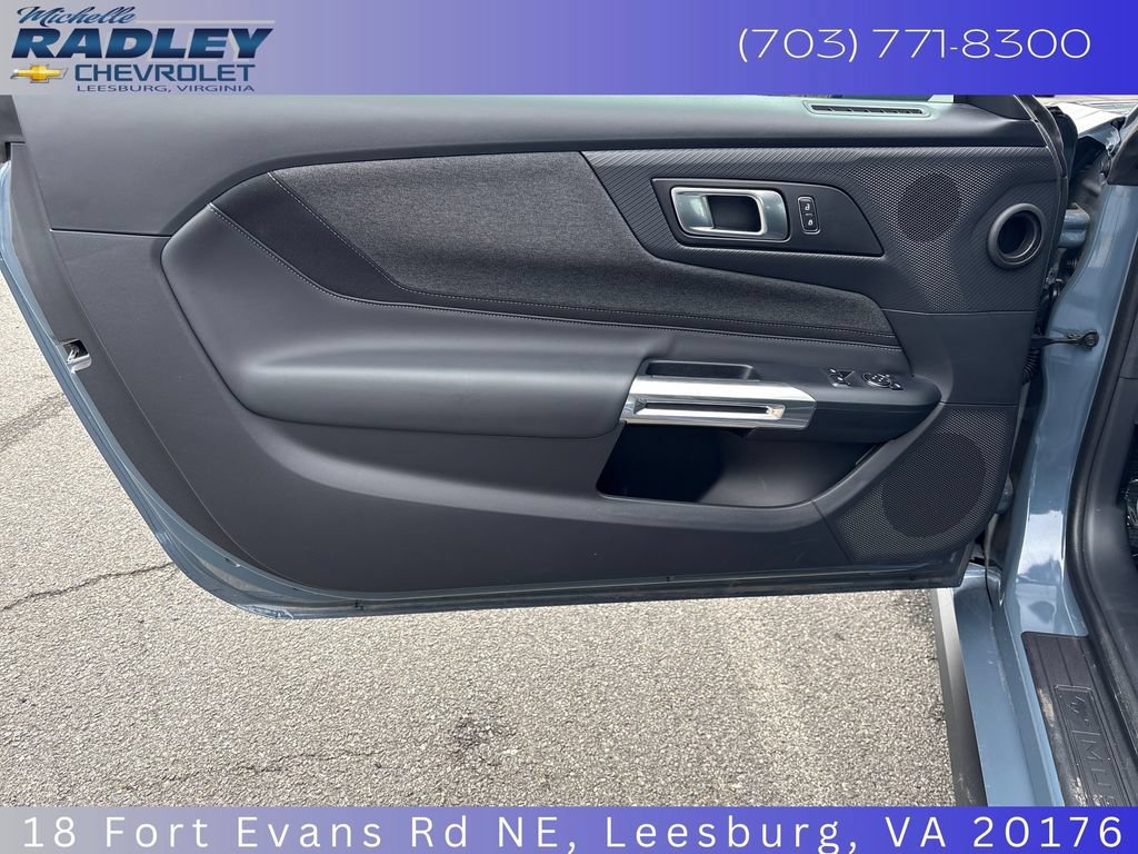 Used 2026 Ford Mustang Coupe RWD image 12
