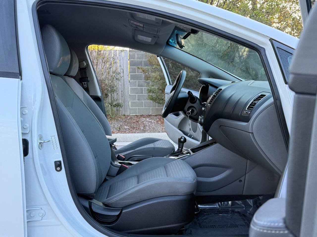 Used 2017 Kia Forte LX w/ LX Popular Package image 25