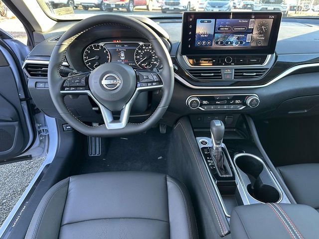 New 2025 Nissan Altima 2.5 SR w/ SR Premium Package image 18