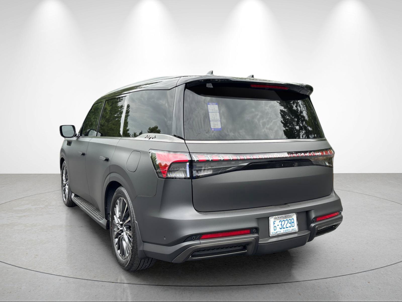 New 2026 INFINITI QX80 Autograph w/ Premium Cargo Package AWD/4WD image 3