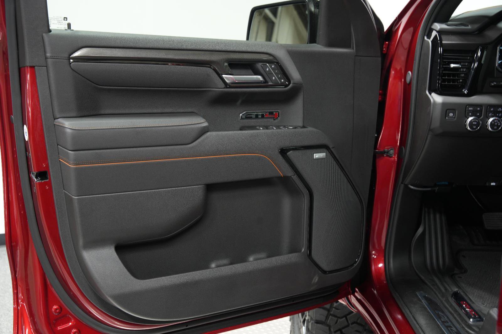 New 2025 GMC Sierra 1500 AT4 w/ AT4 Premium Package image 24