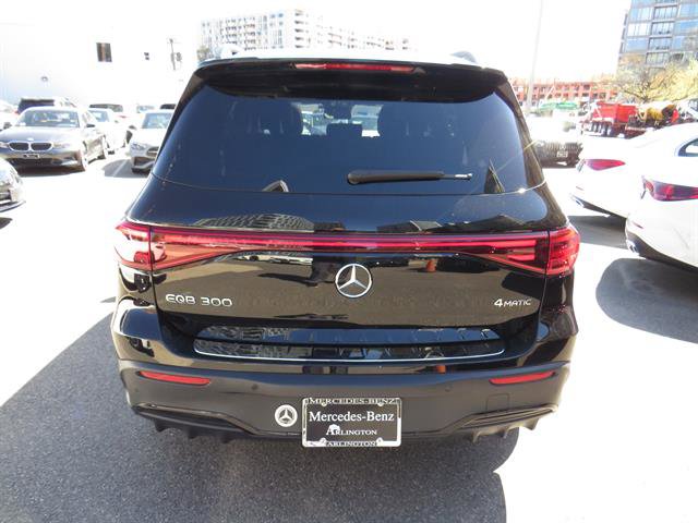 Used 2024 Mercedes-Benz EQB 300 4MATIC image 3