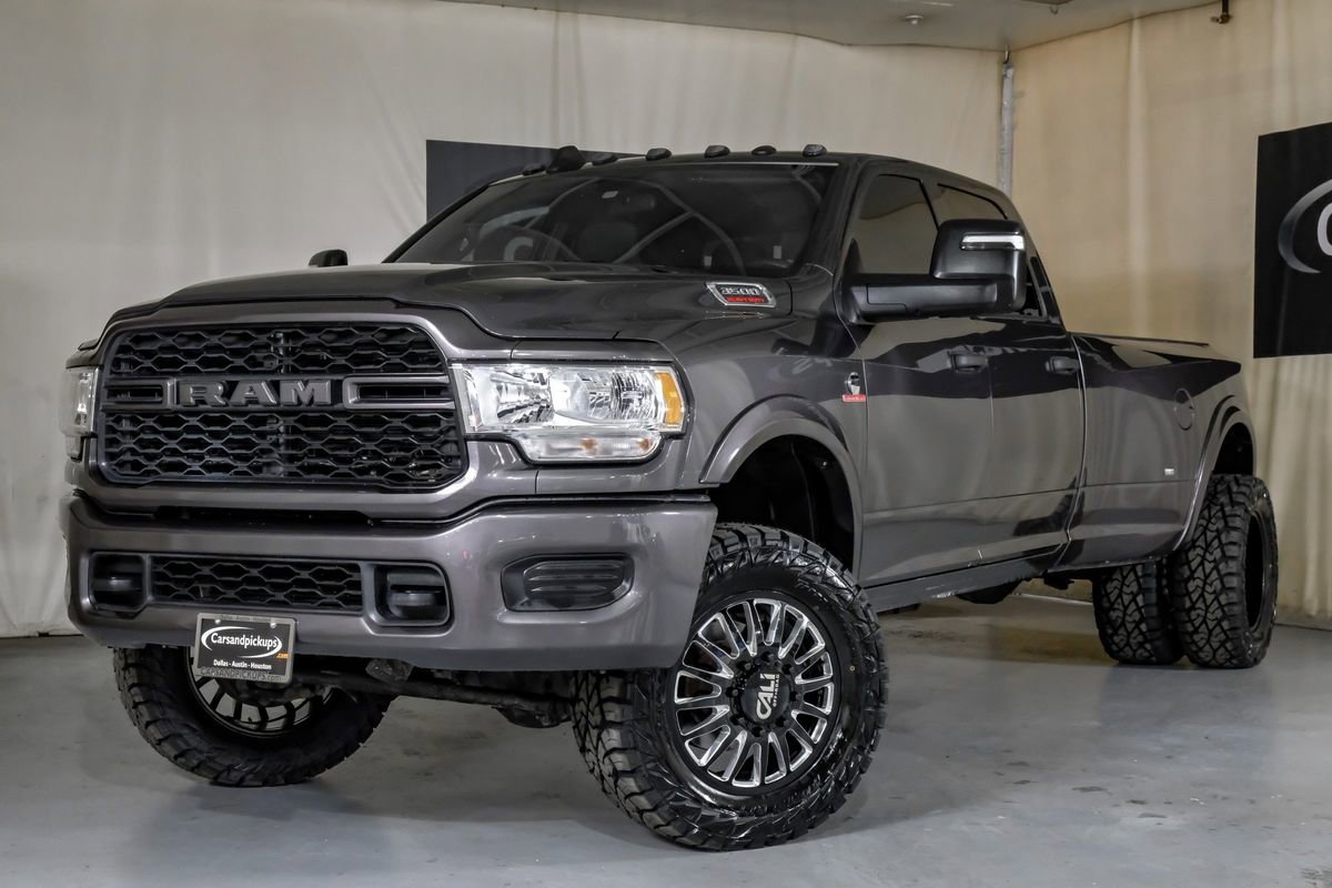 Used 2024 RAM 3500 Tradesman w/ Chrome Appearance Group image 5