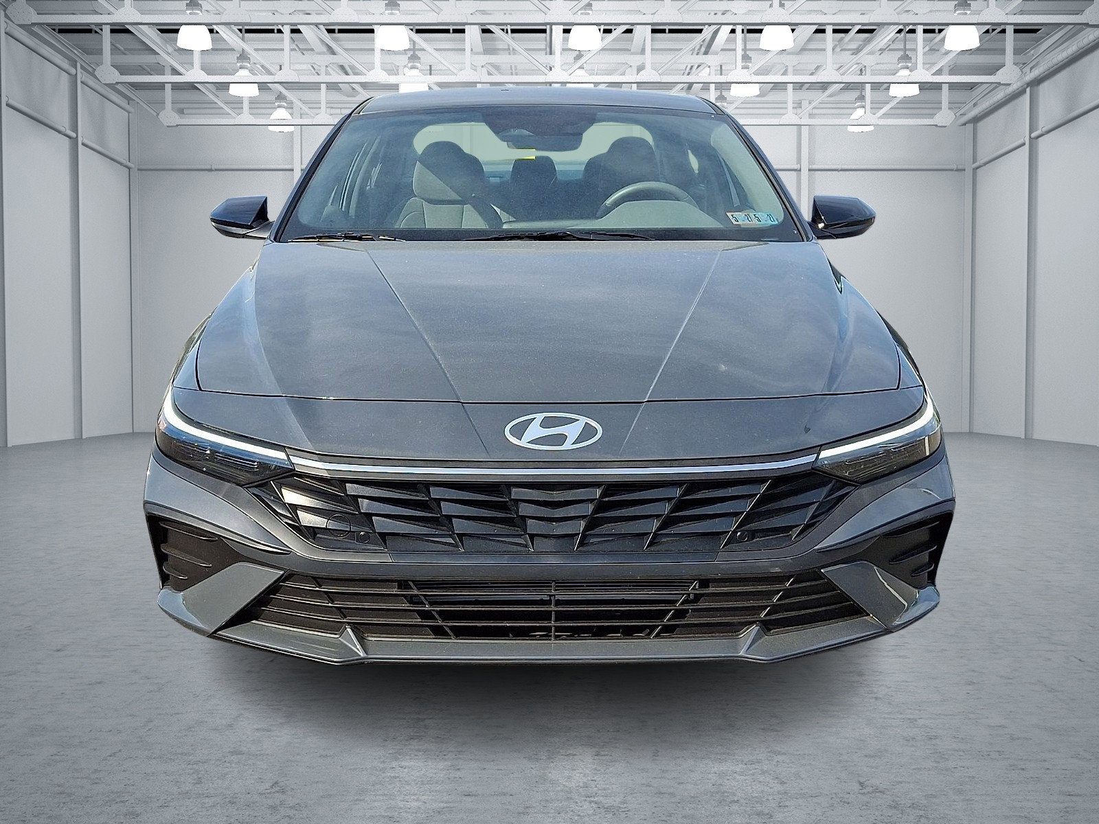 Certified 2025 Hyundai Elantra Sport FWD image 2