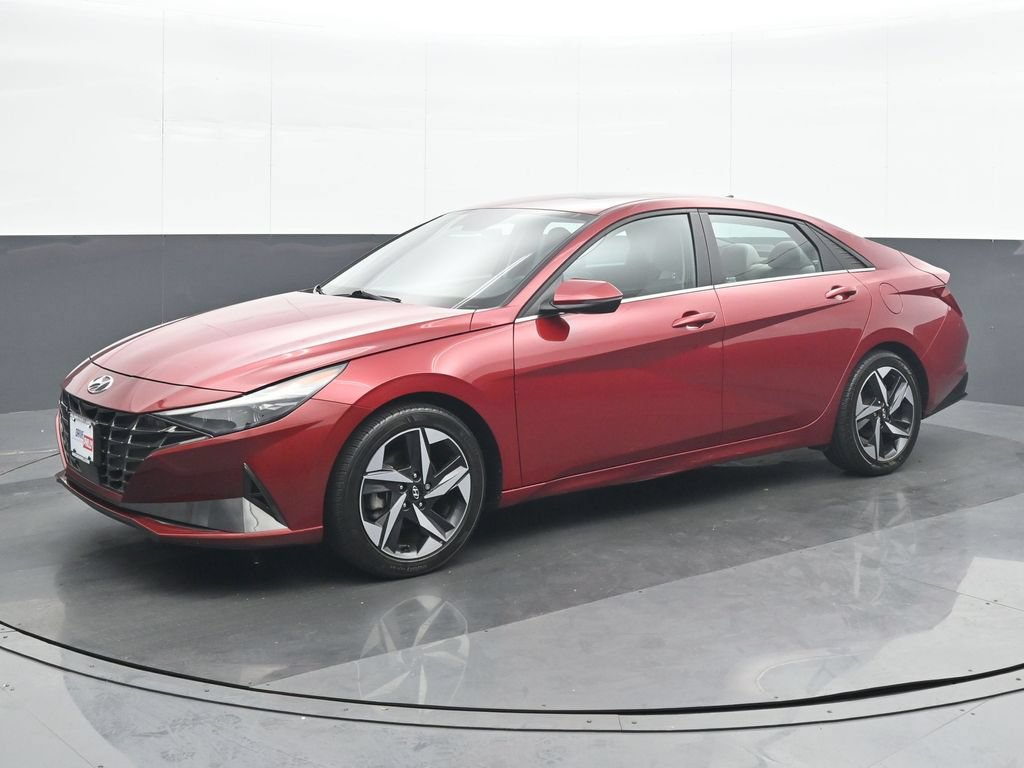 Used 2023 Hyundai Elantra Limited FWD image 2