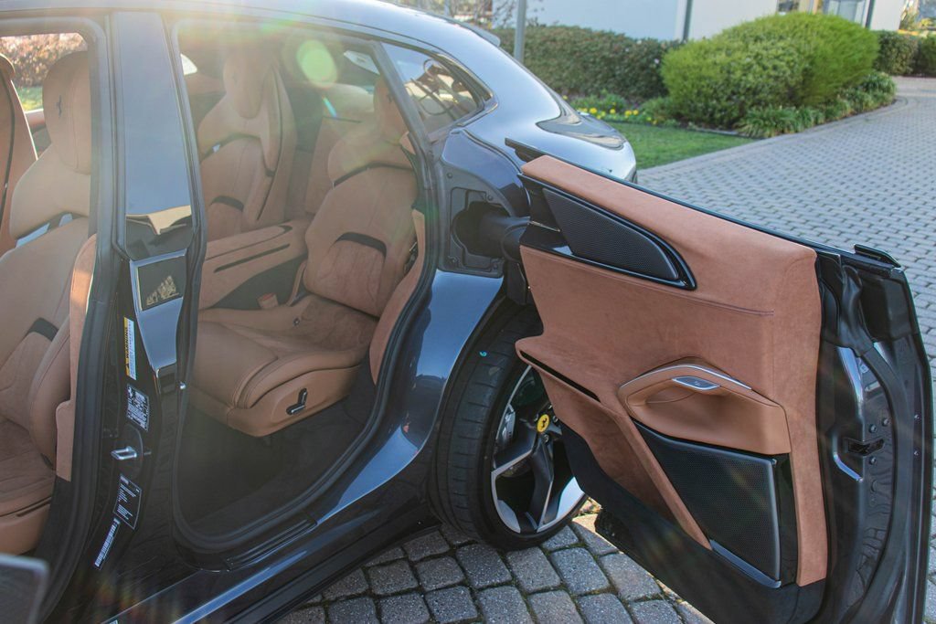 Certified 2024 Ferrari Purosangue AWD/4WD image 45