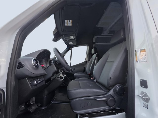 New 2026 Mercedes-Benz Sprinter 2500 image 11