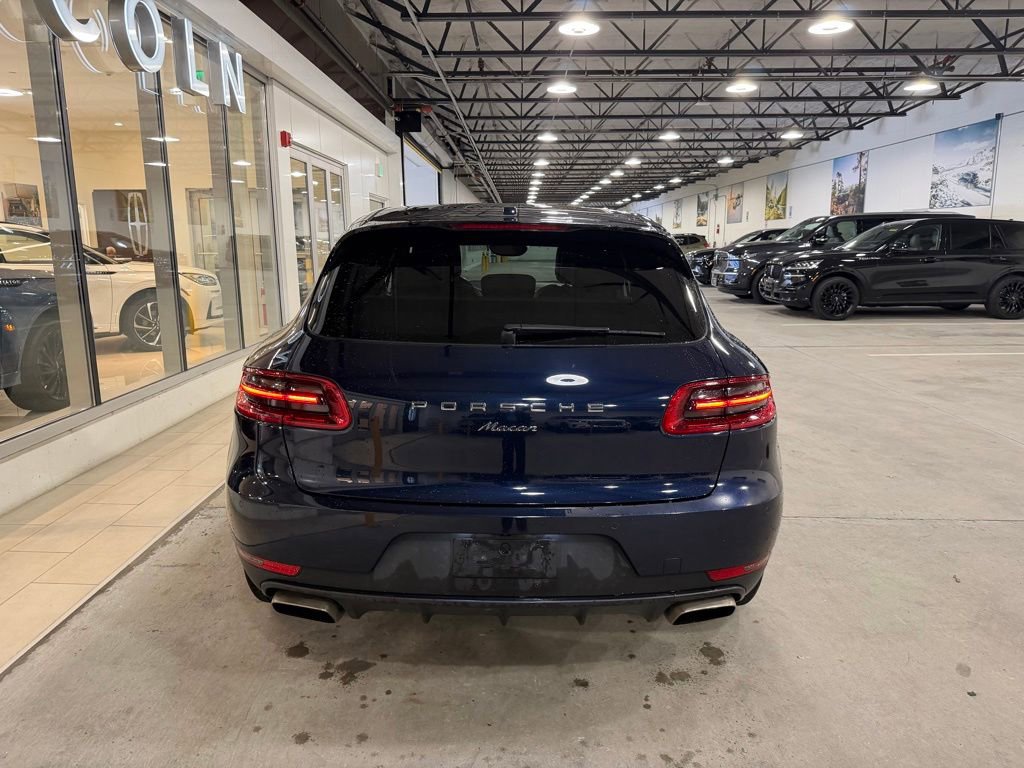 Used 2017 Porsche Macan AWD/4WD image 10